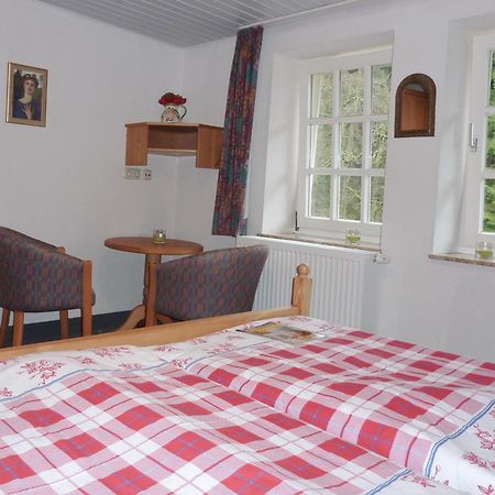 Hof Guttels Waldgasthof Ferienpension Rotenburg an der Fulda Quarto foto