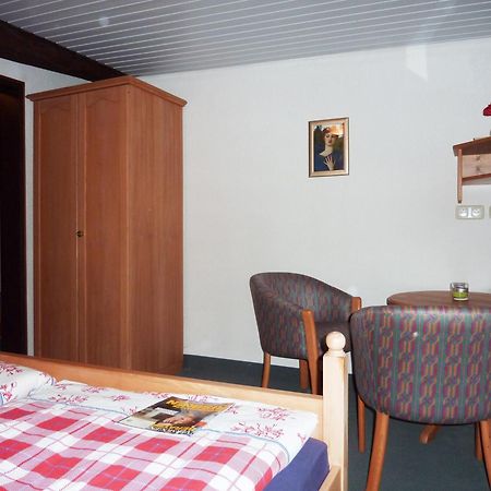 Hof Guttels Waldgasthof Ferienpension Rotenburg an der Fulda Quarto foto
