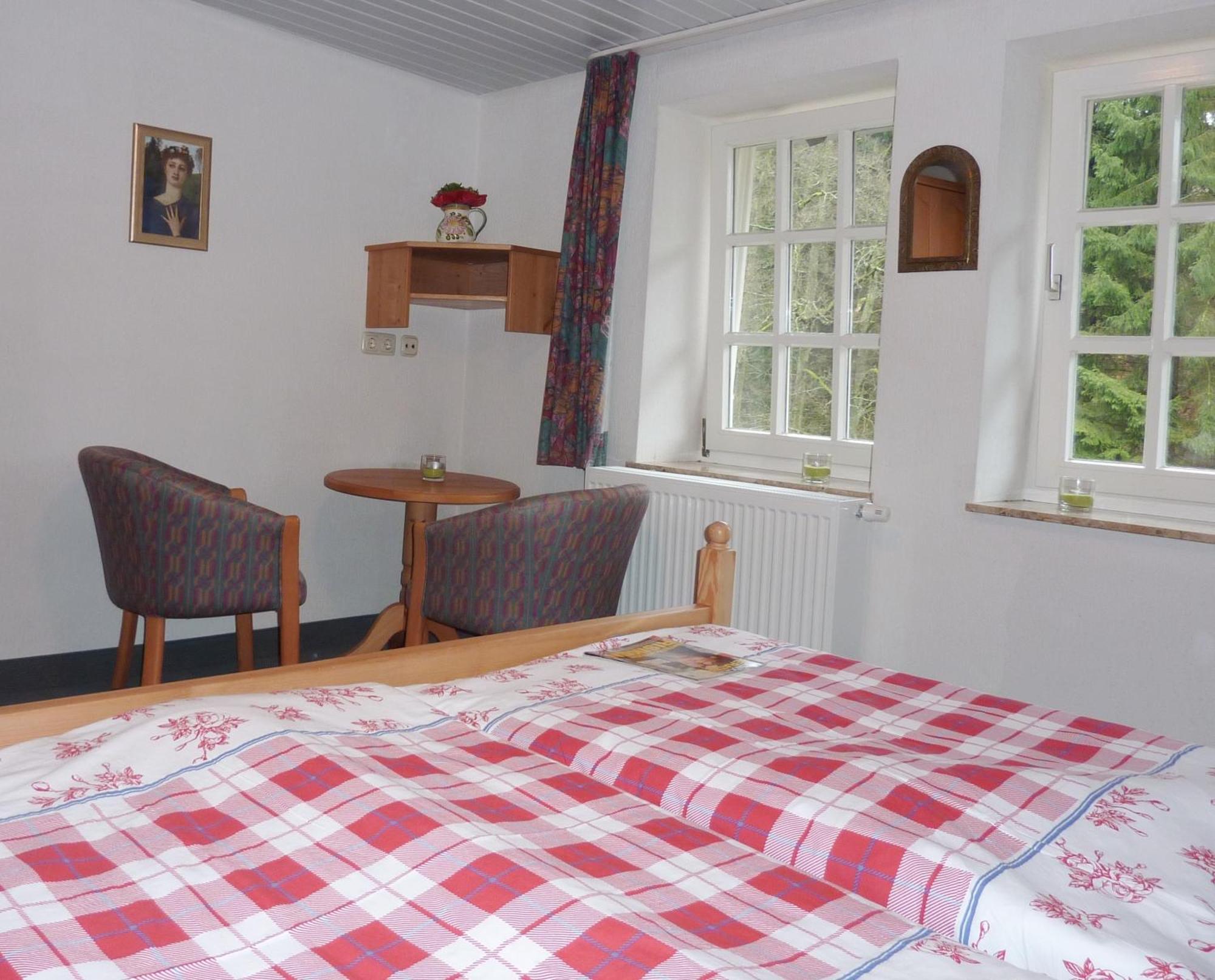 Hof Guttels Waldgasthof Ferienpension Rotenburg an der Fulda Quarto foto